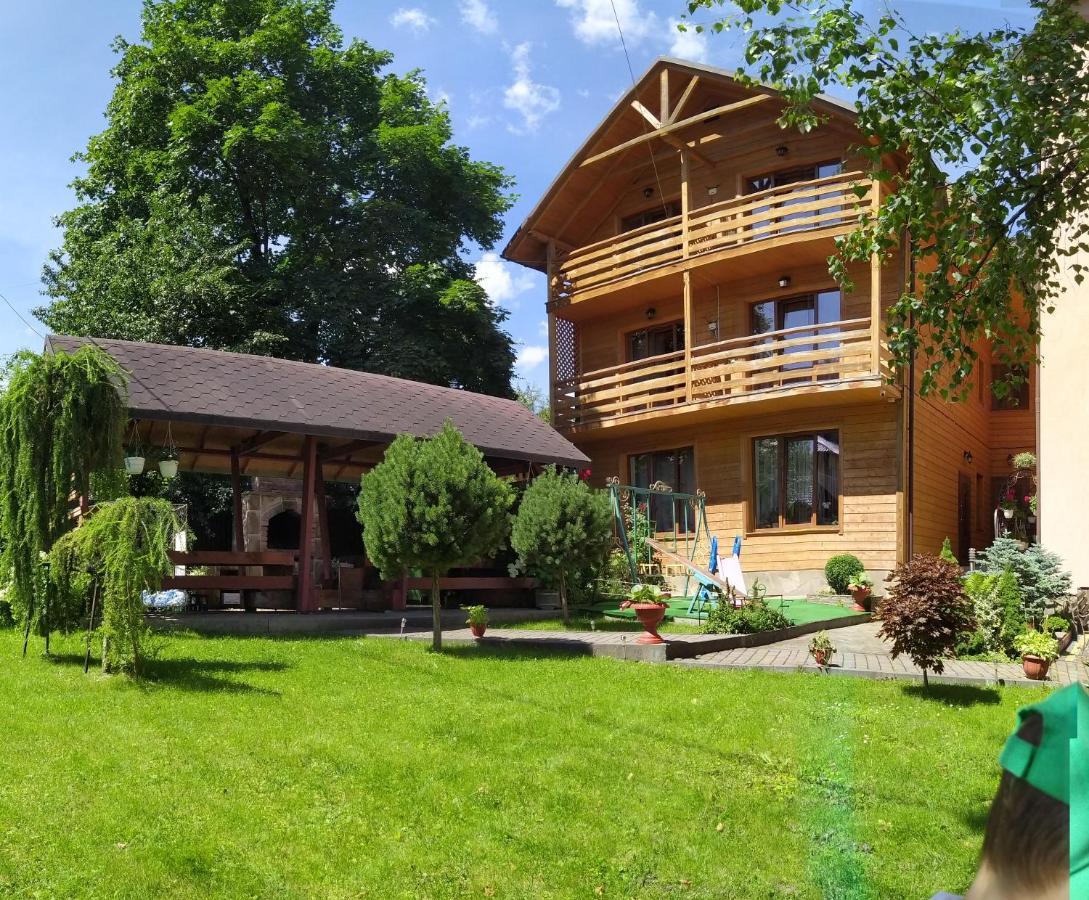 Guest House Shafran Jaremče Esterno foto