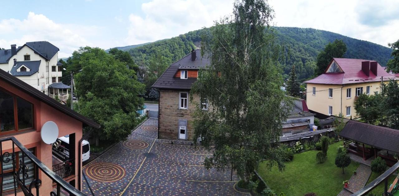 Guest House Shafran Jaremče Esterno foto