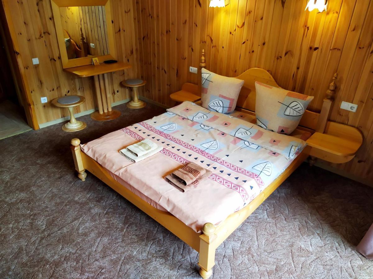 Guest House Shafran Jaremče Esterno foto