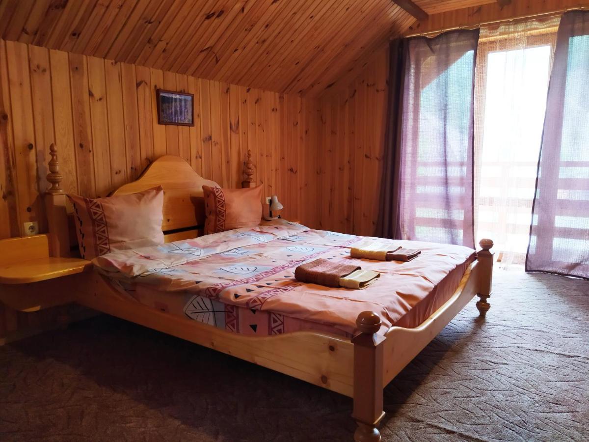 Guest House Shafran Jaremče Esterno foto