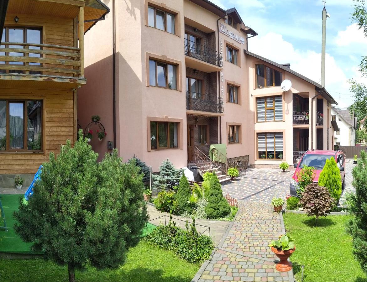 Guest House Shafran Jaremče Esterno foto